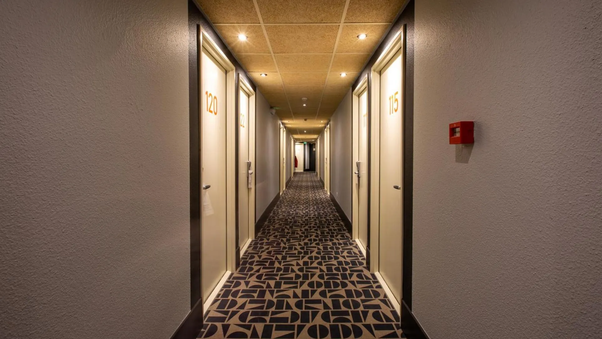 Ibis Budget Avignon Centre 2*,